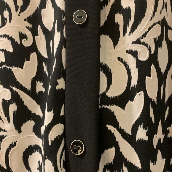 DIANA BELLE, blouse, large, like new. Embroidered outlines of pattern - Picture 3 of 8